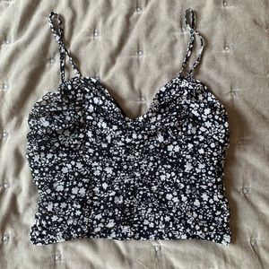 Floral Forever 21 Tank Top Size Small navy and white